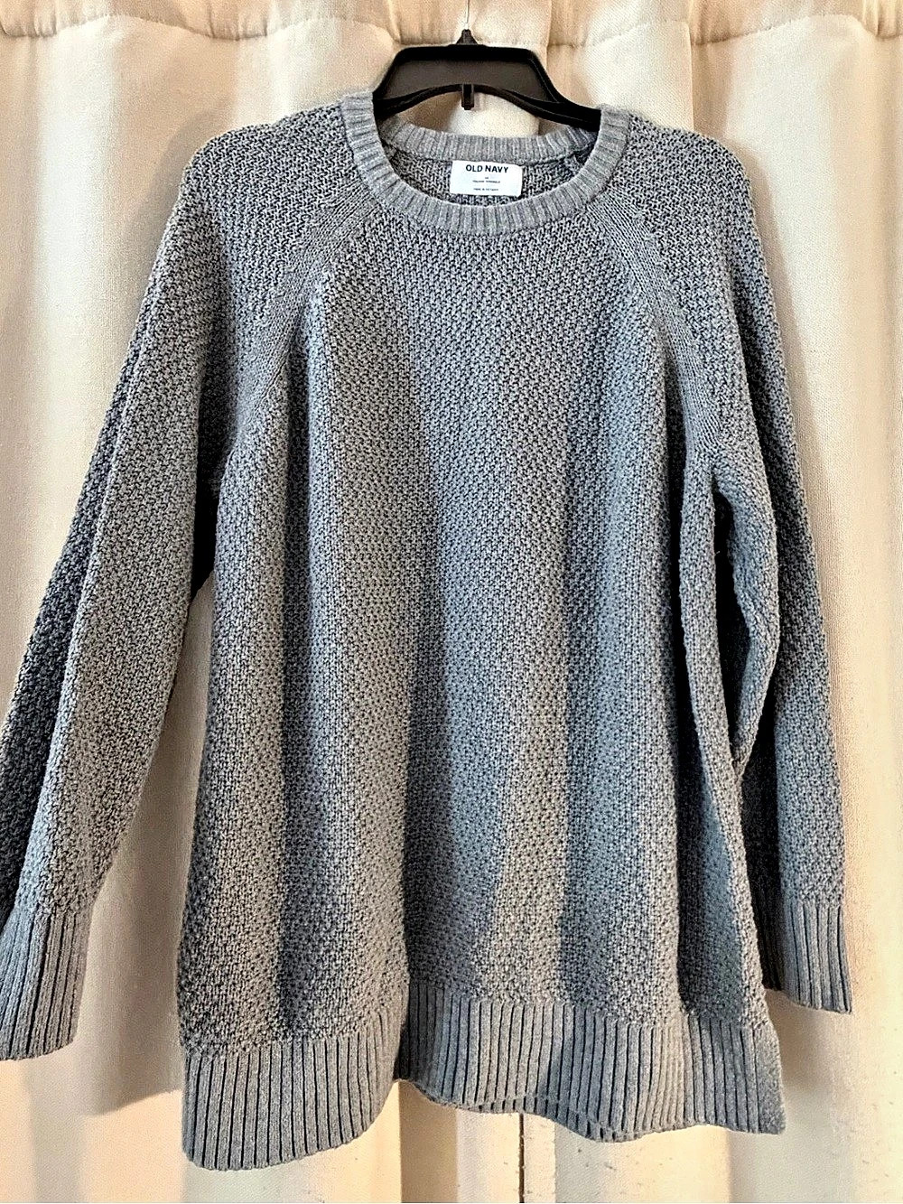Old Navy Textured Crew-Neck Sweater Gray